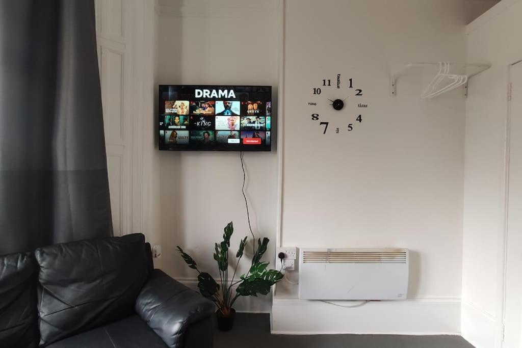 1 Bedroom Studio In A Supurb Area Of Cardiff Exterior foto